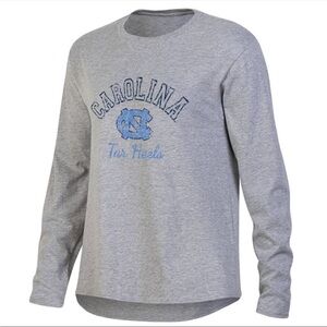 NCAA North Carolina Tar Heels Women's Gray Long Sleeve T-Shirt Relaxed Fit